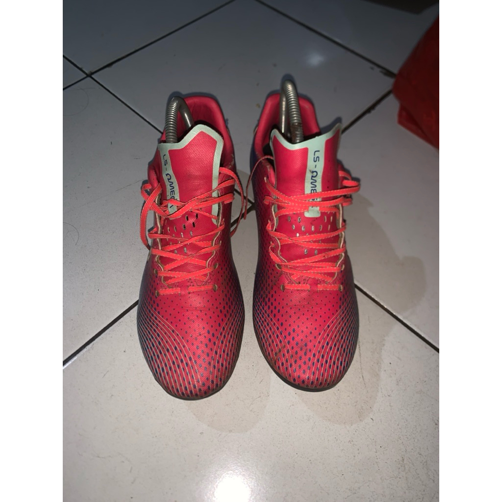 LIGHT SPEED (SEPATU BOLA)