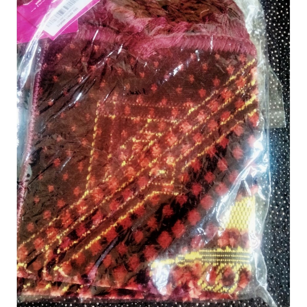 sajadah muka tebal halus