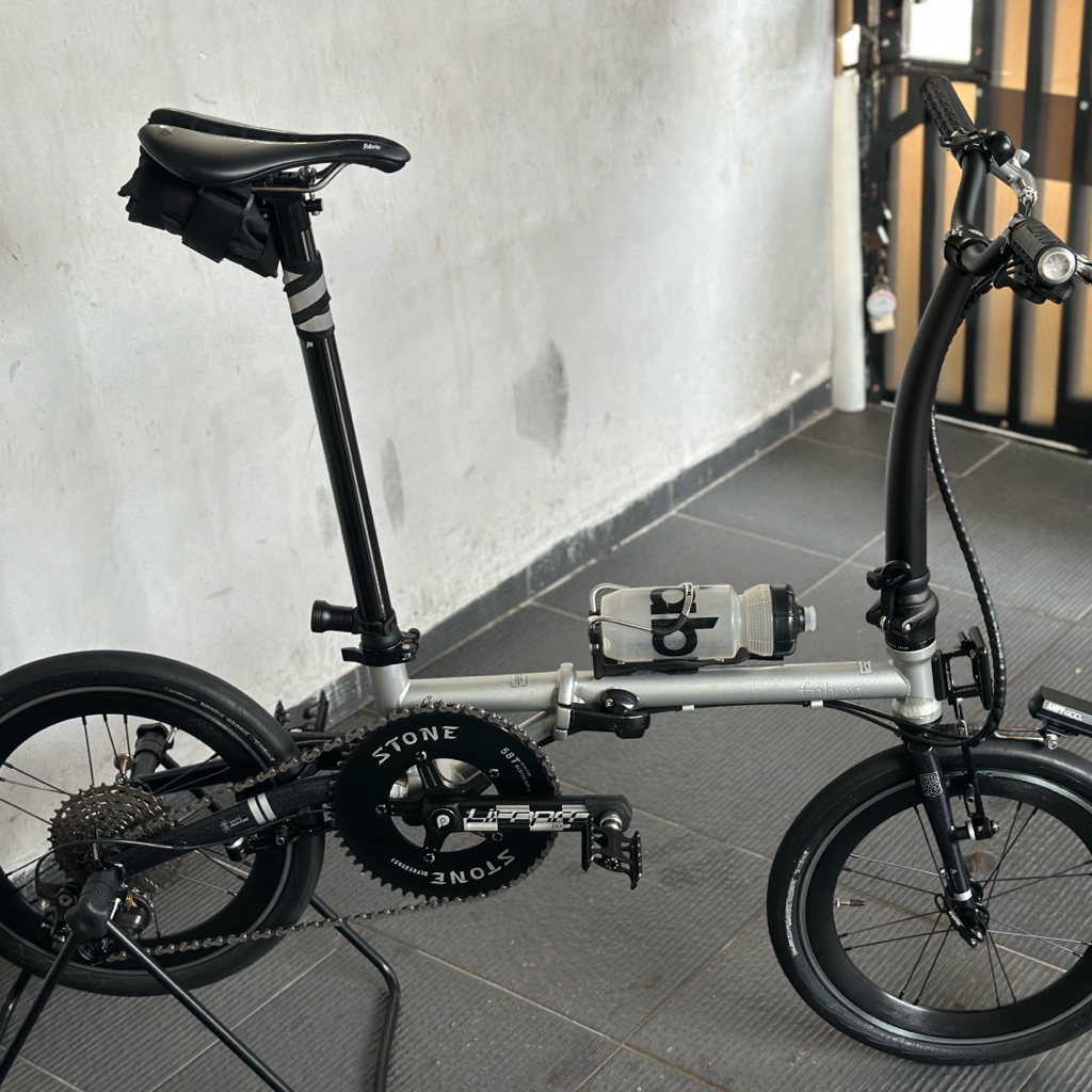 sepeda fnhon gust silver blue metalic