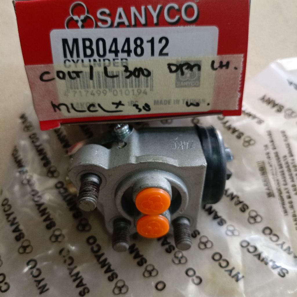 Whell cylinder / Master Rem Roda Depan Mitsubishi  Colt T120 lama / L300 bensin Kiri / LH Polos Sany