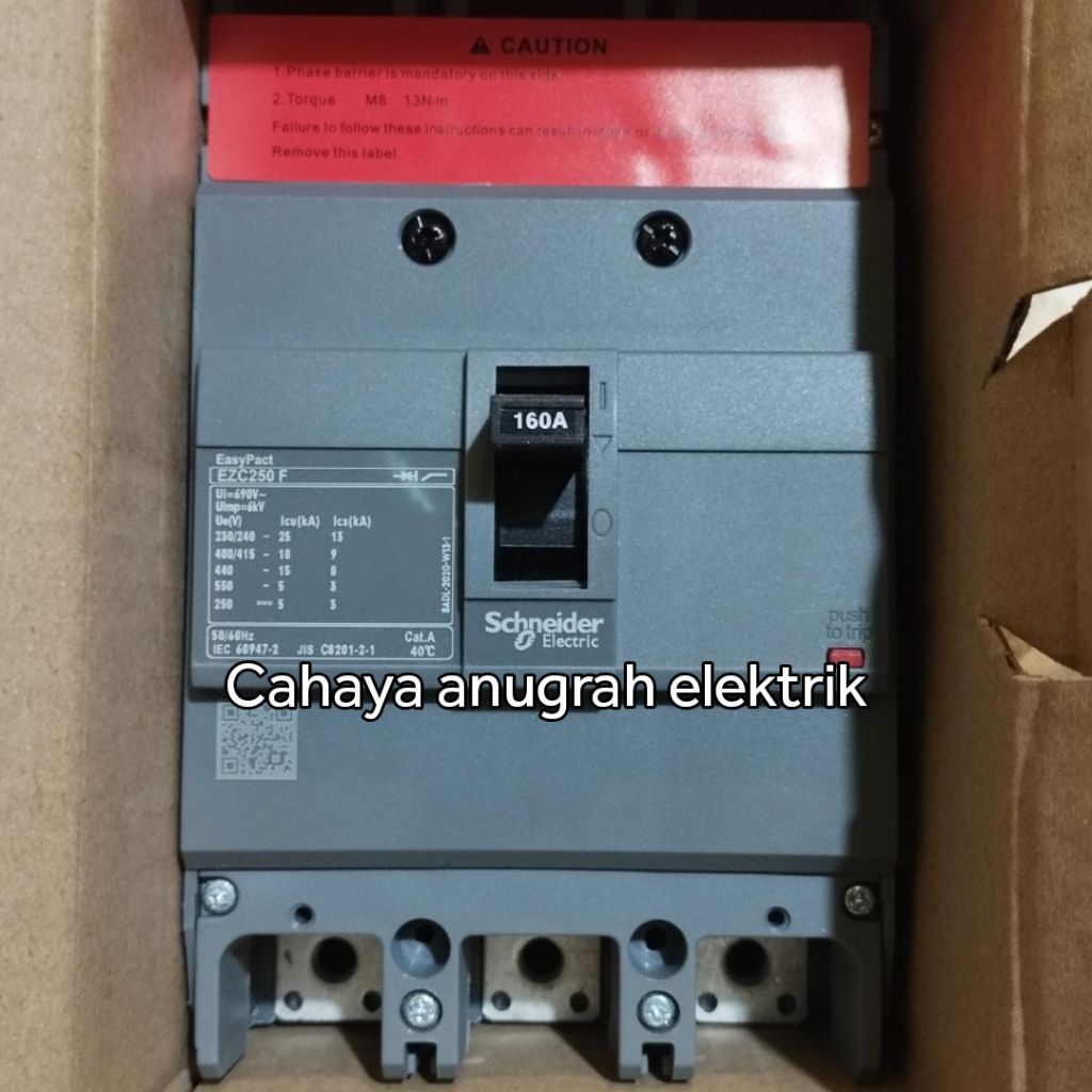 MCCB SCHNEIDER EZC250F 160A 3 PHASE NFB 160A 3P mccb ezc250f 160A ORIGINAL 100%