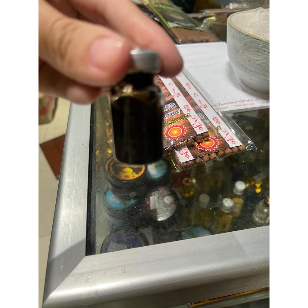 Minyak misik hitam murni sarana ritual