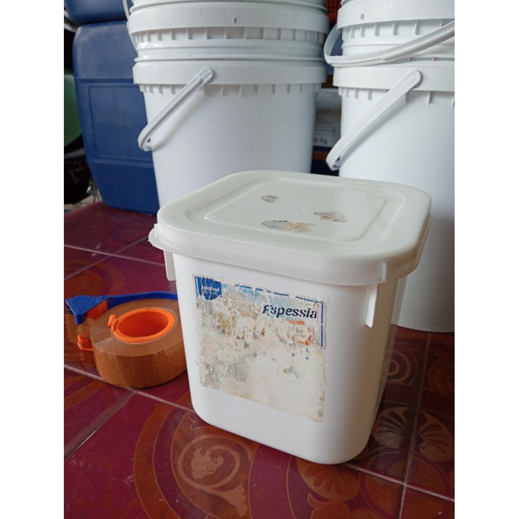 (XXX) Toples/ Ember Plastik bekas es krim ukuran 8 liter kotak