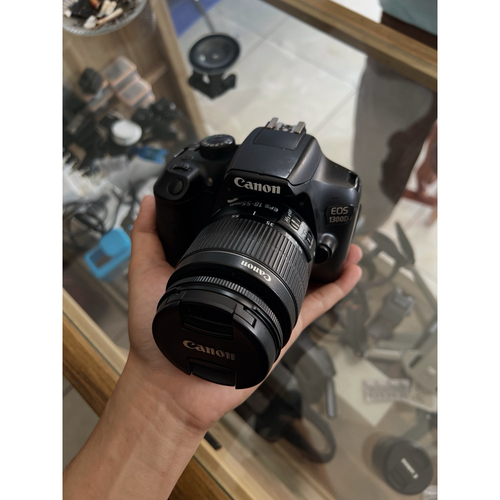 Canon 1300D