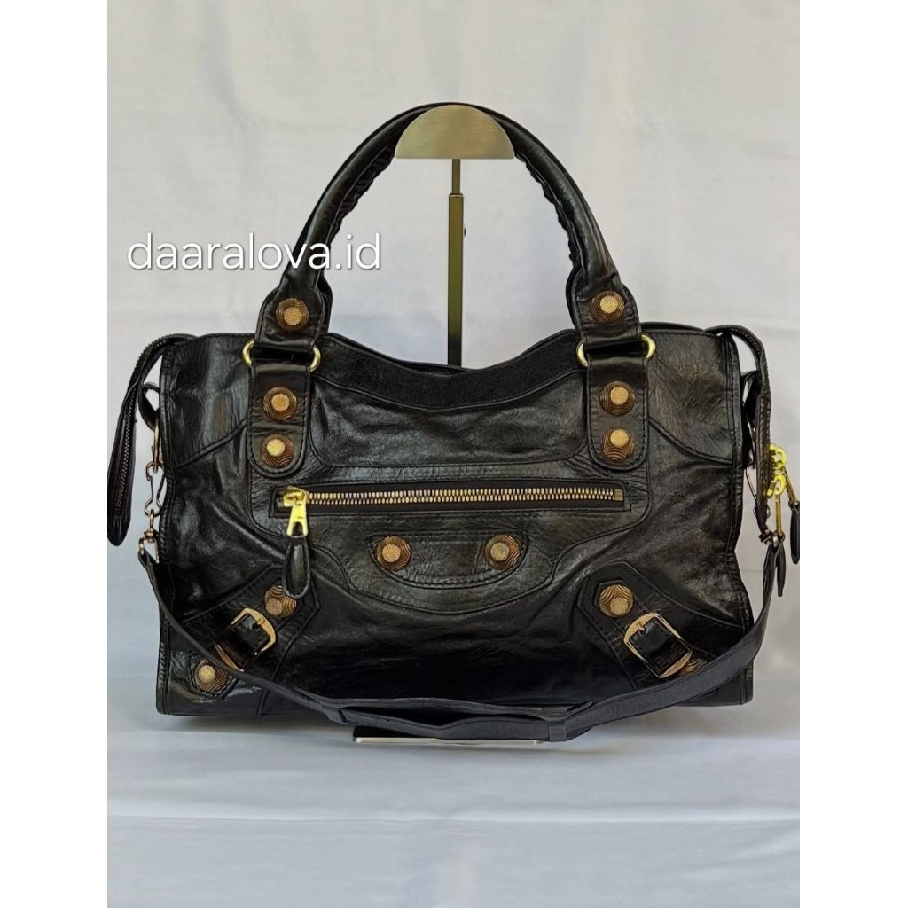 balenciaga city giant stude