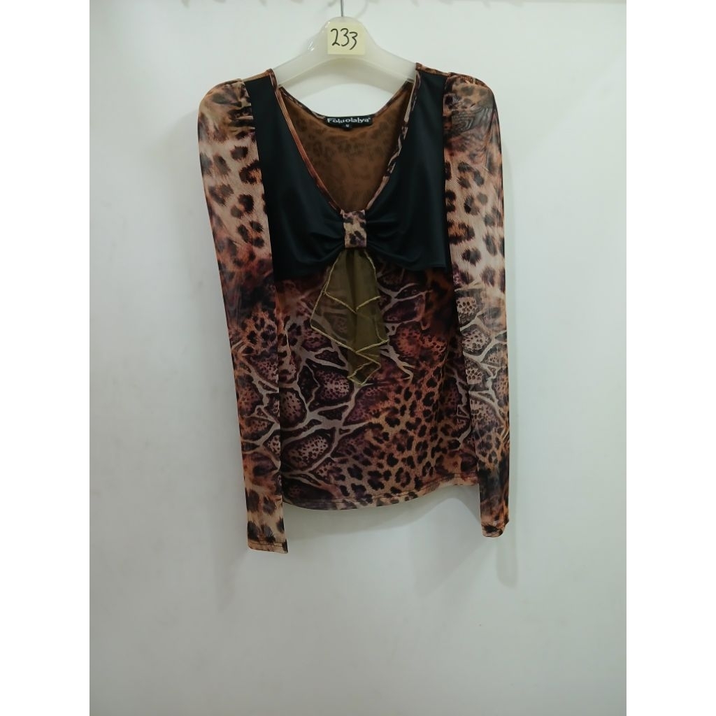 (233) BAJU LENGAN PANJANG MOTIF LEOPARD