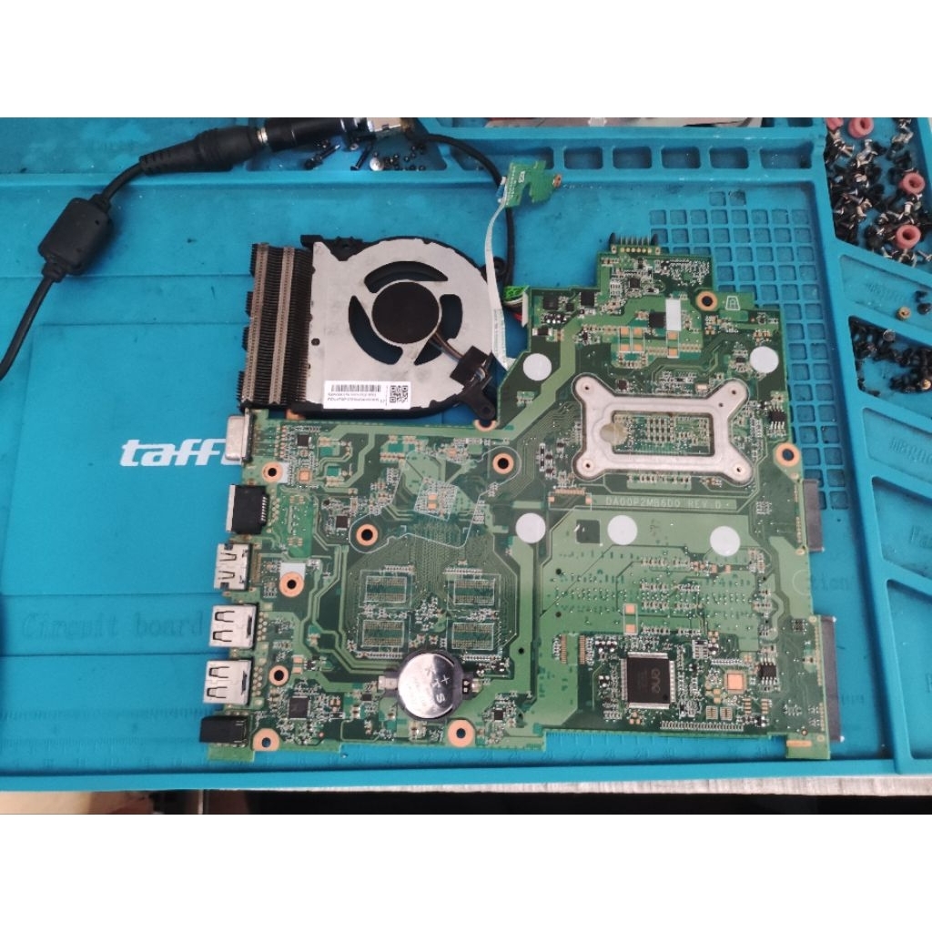 MOBO / MOTHERBOARD LAPTOP HP 14