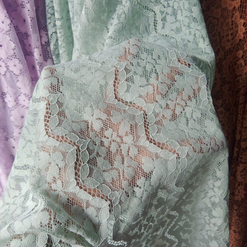 Kain Brokat Tile Motif Zig Zag Gelombang Warna Hijau Mint / Sage Green Meteran Lbt