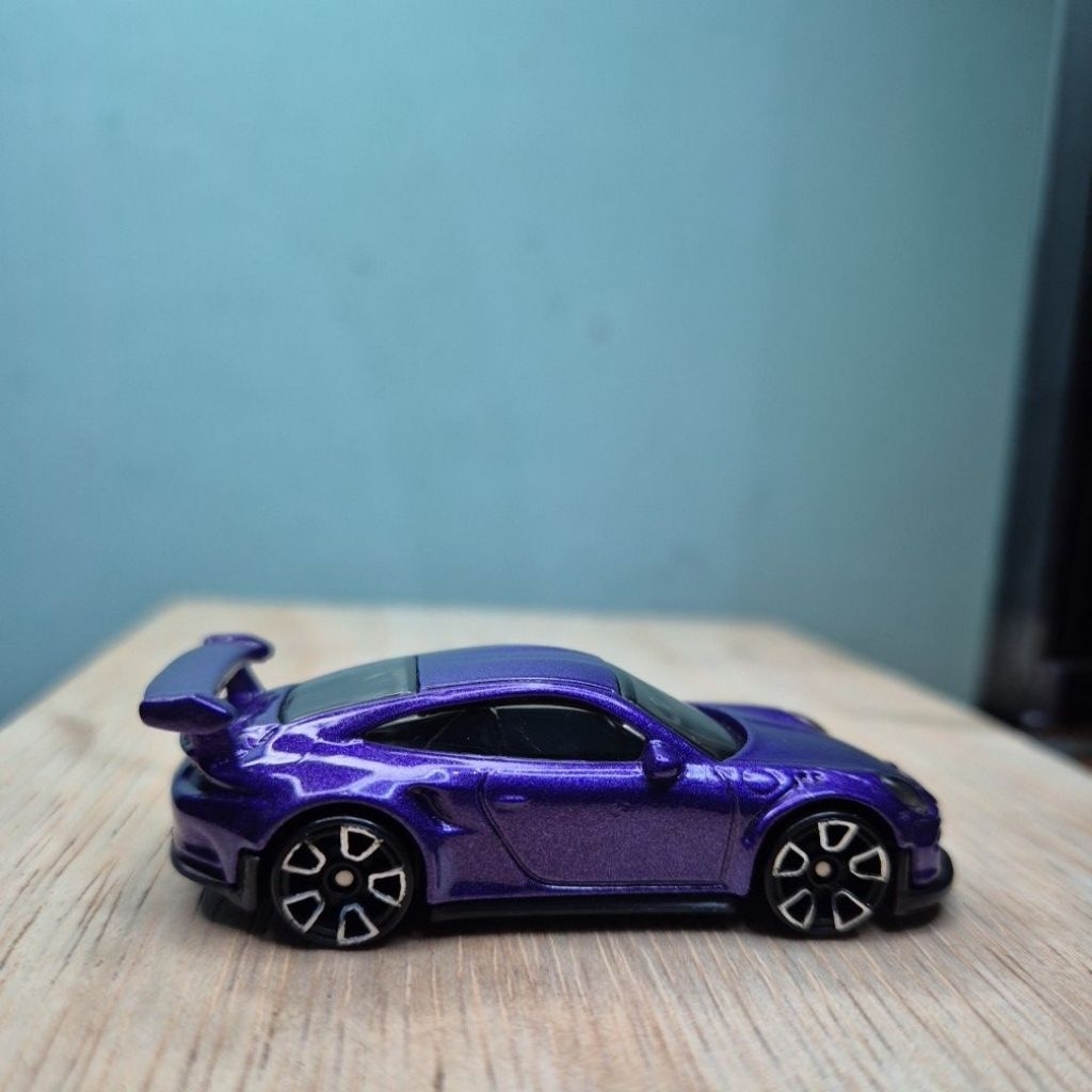 HOT WHEELS PORSCHE 911 GT3 RS UNGU