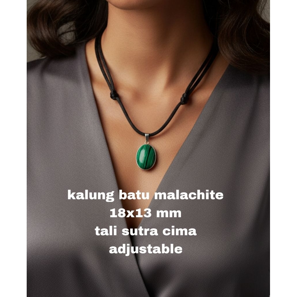 kalung batu malachite tali hitam