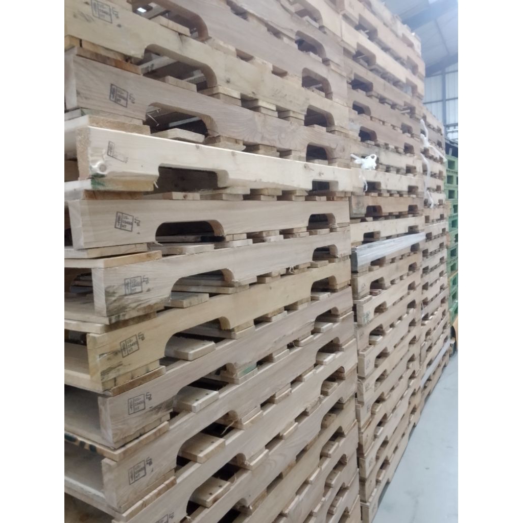 palet kayu second 120*100 / tatakan alas barang/pallet dipan kasur