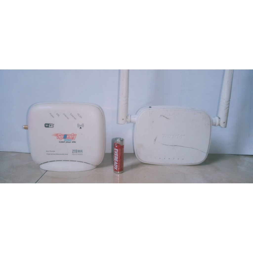 Router Wifi Speedy dan Tenda