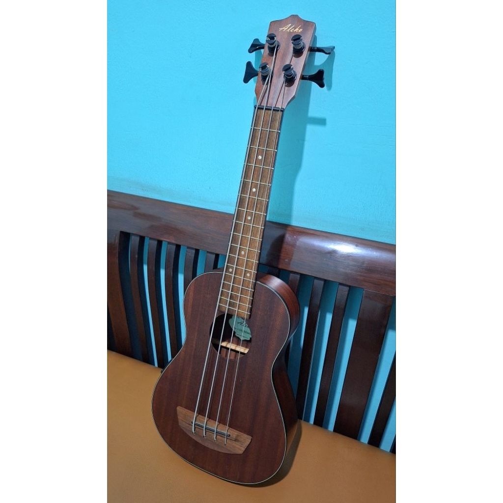 Ukulele Bass U-Bass Ubass Original Merk Aleho by Leho Music tipe Acoustic Electric