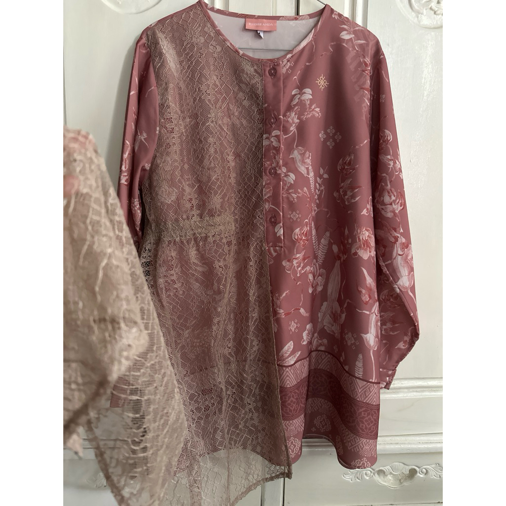 preloved top atasan ria miranda RM second size L