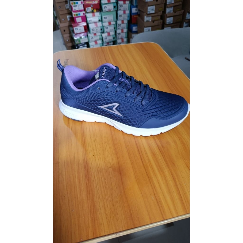 SEPATU POWER BY BATA