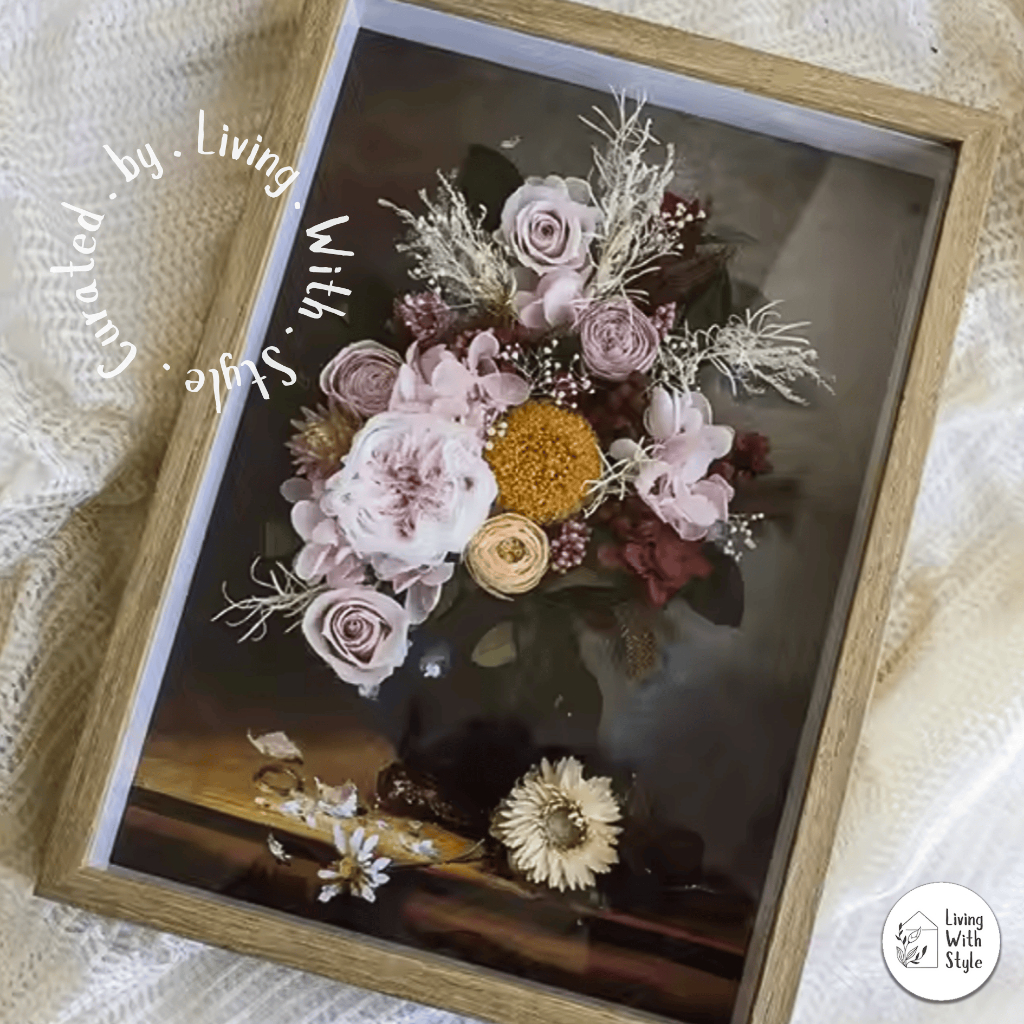Living With Style - Real Dried Preserved Flower Photo Frame 3D Premium Home Wall Decor / Bingkai Bun