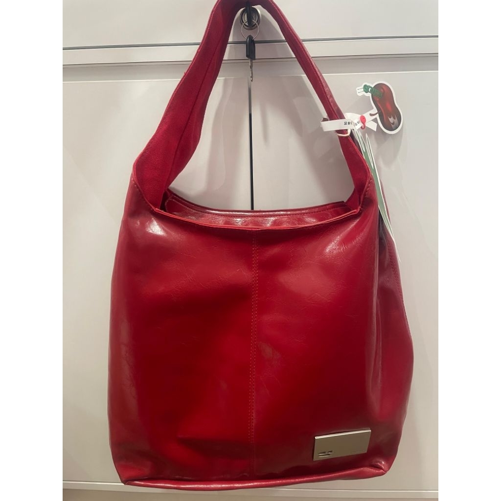 Tas Wanita Crying Center