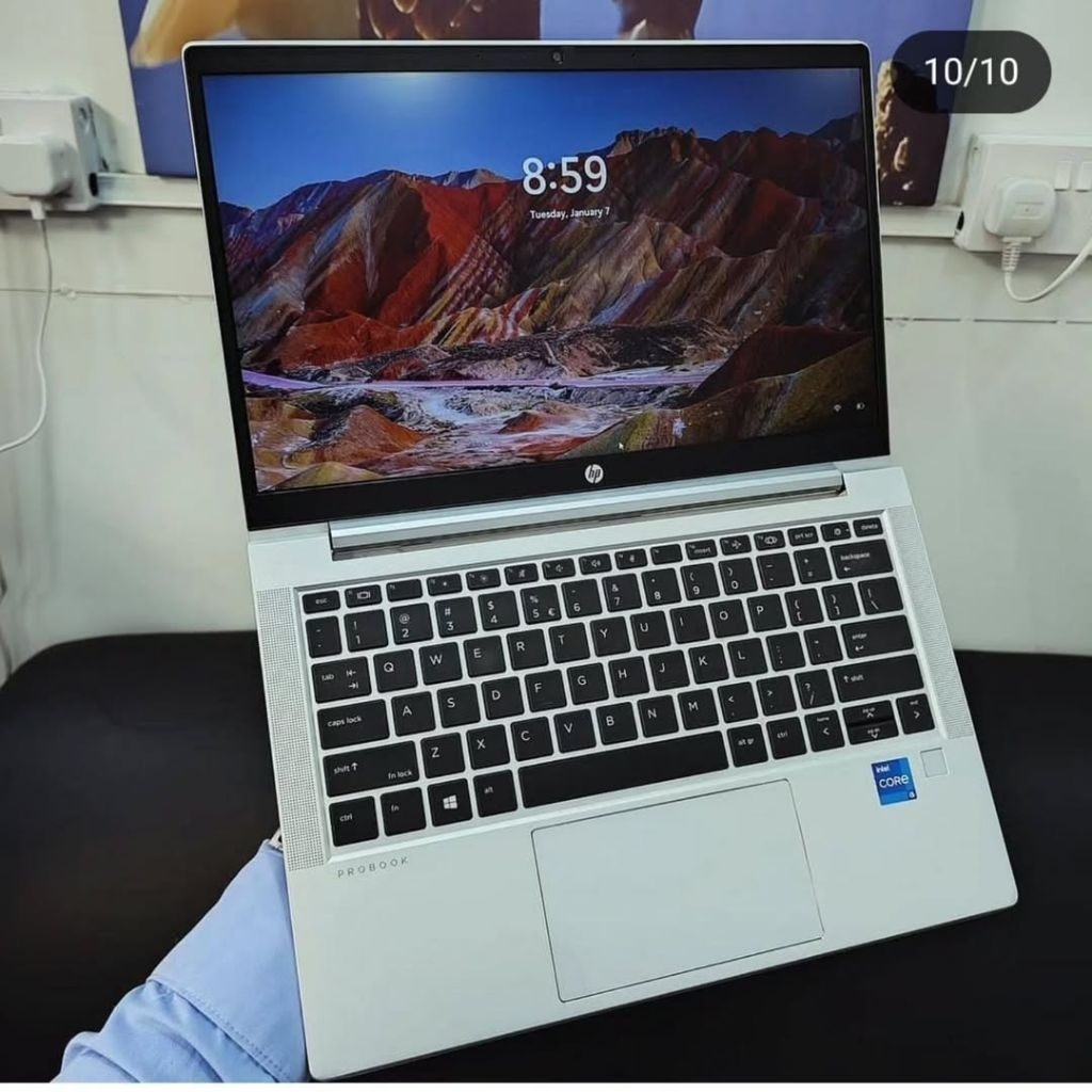 HP PROBOOK 430 G8 Like New i5-1135G7 RAM 8GB/SSD 256GB