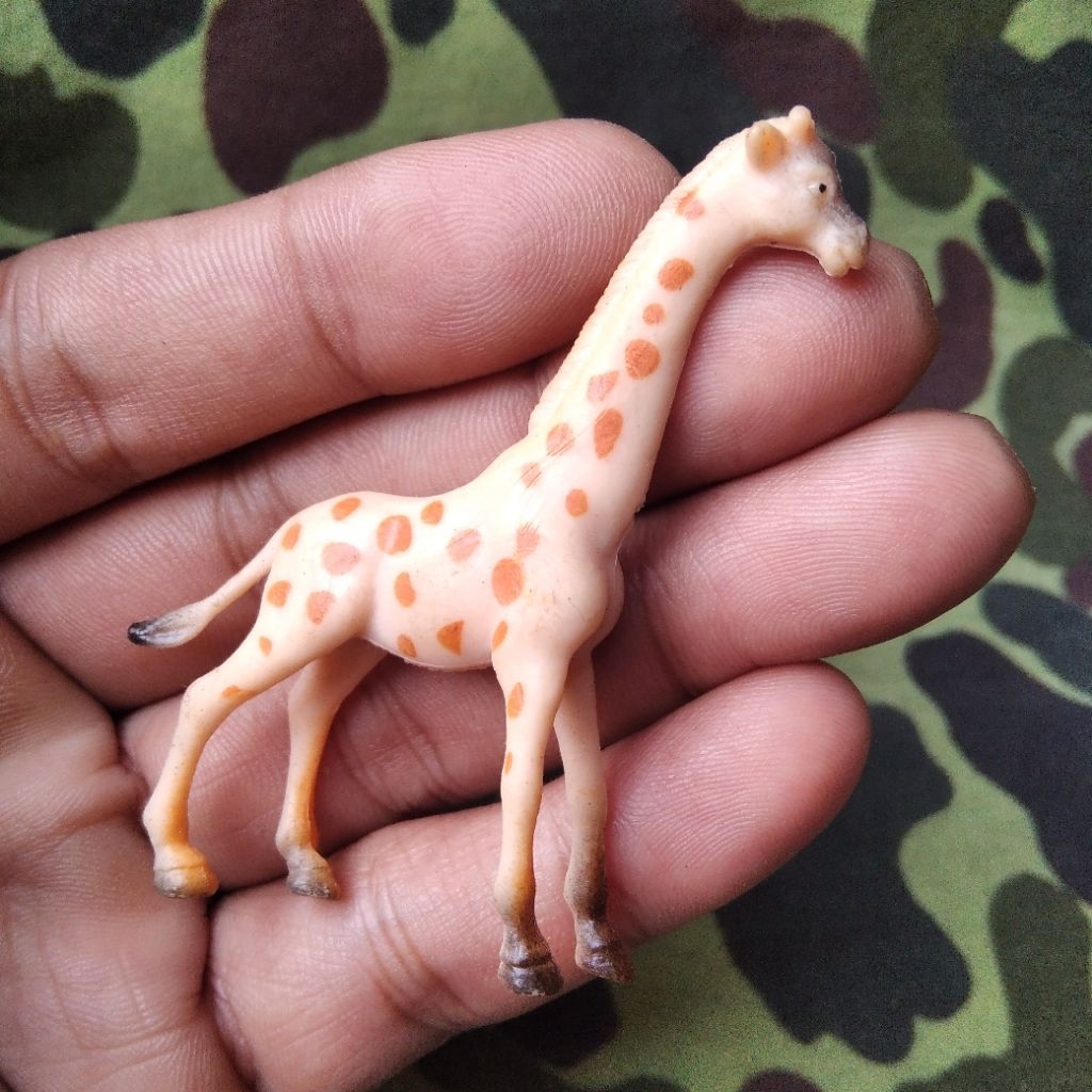 jerapah miniatur hewan diorama kebun binatang jerapah karet padat figure jerapah animal zoo