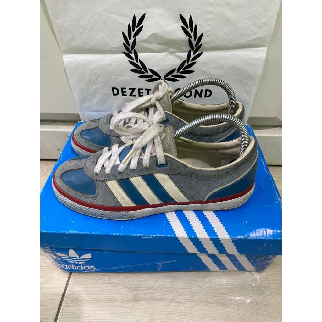 sepatu second brand adidas