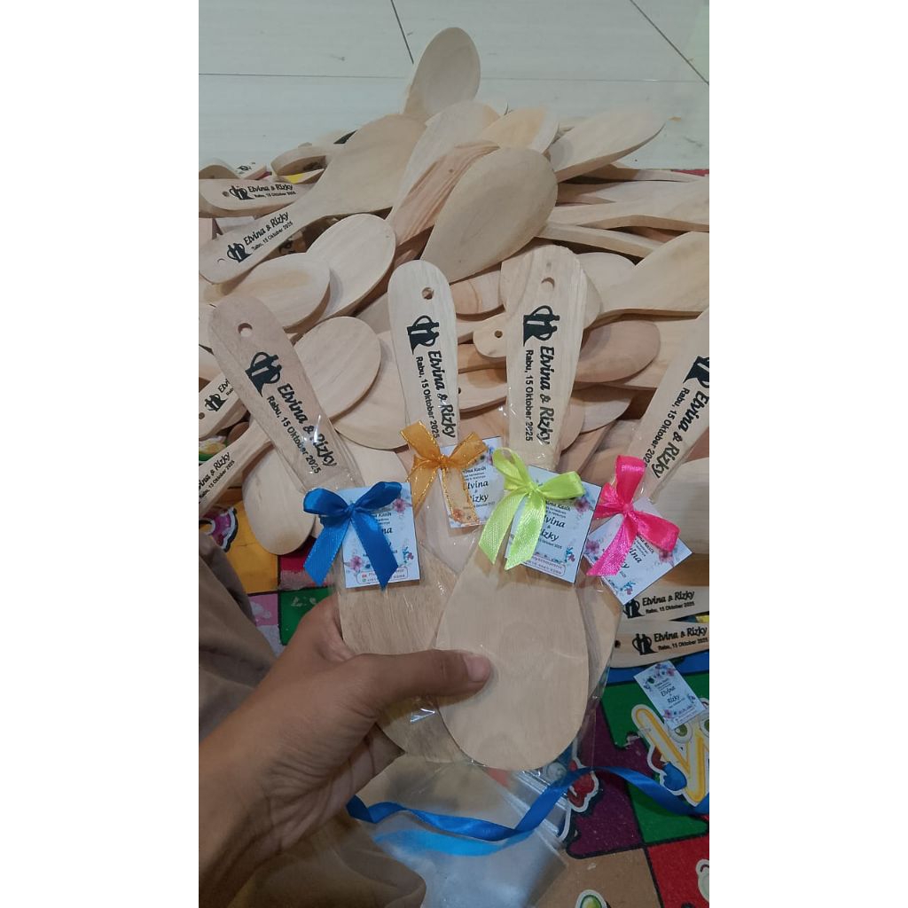 Souvenir Centong Nasi, Souvenir pernikahan bermanfaat