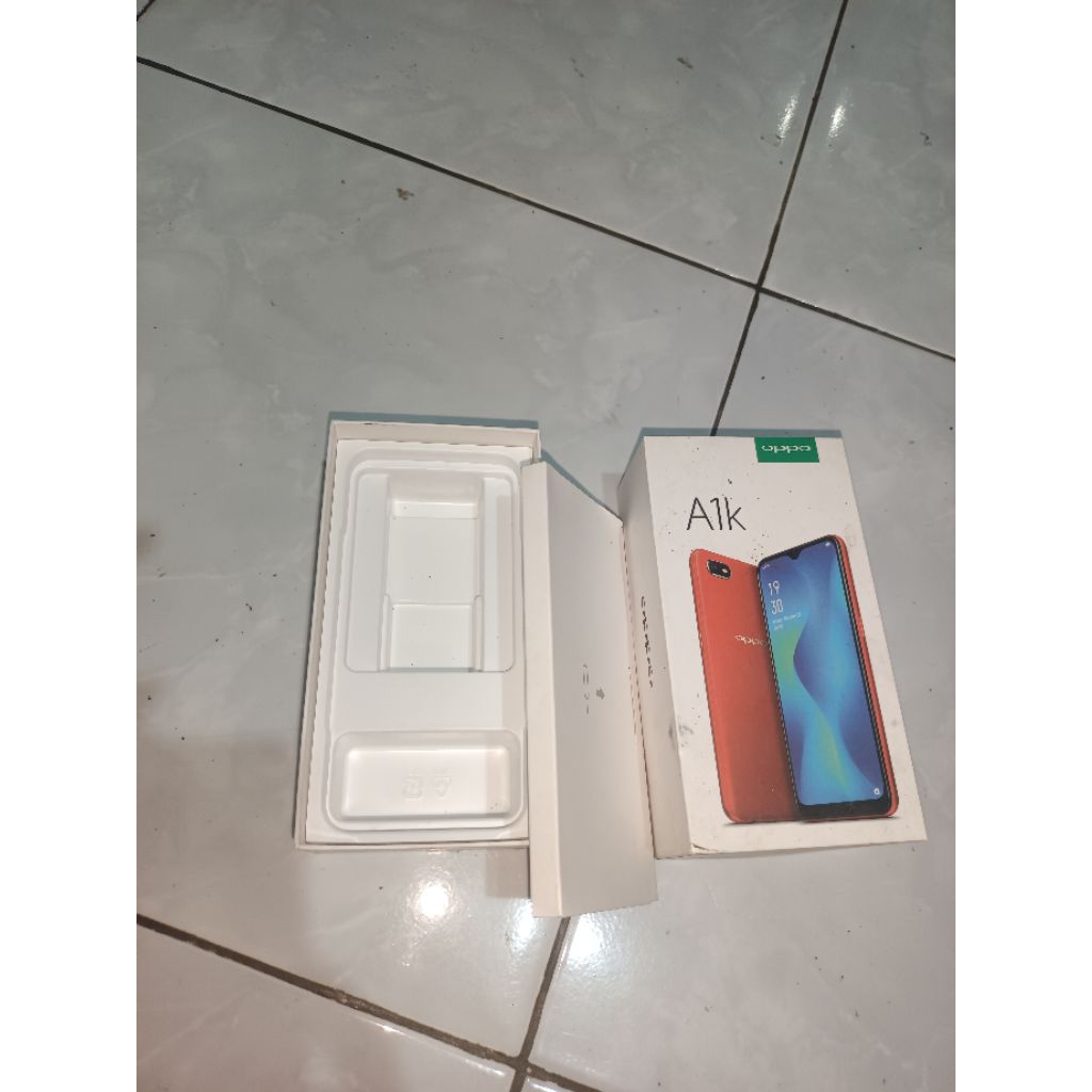 DUS/KOTAK HP Oppo A1K Bekas Original