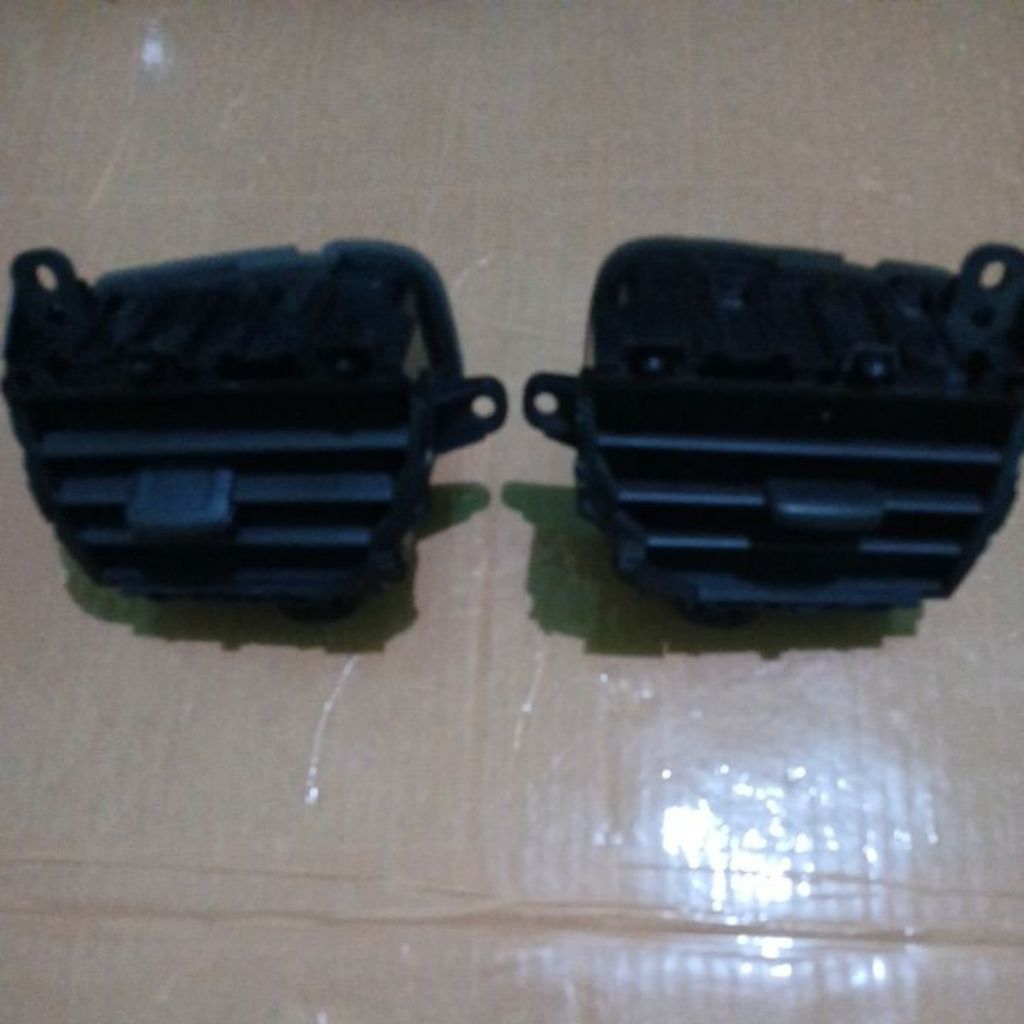 KISI KISI AC TOYOTA FORTUNER Original