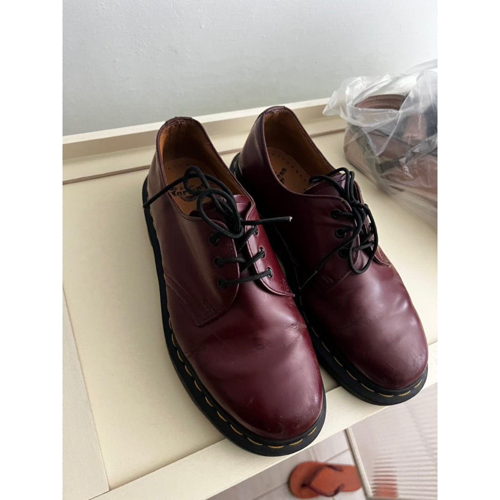 dr.martens red cherry 1461 (dijual karena jarang dipakai)