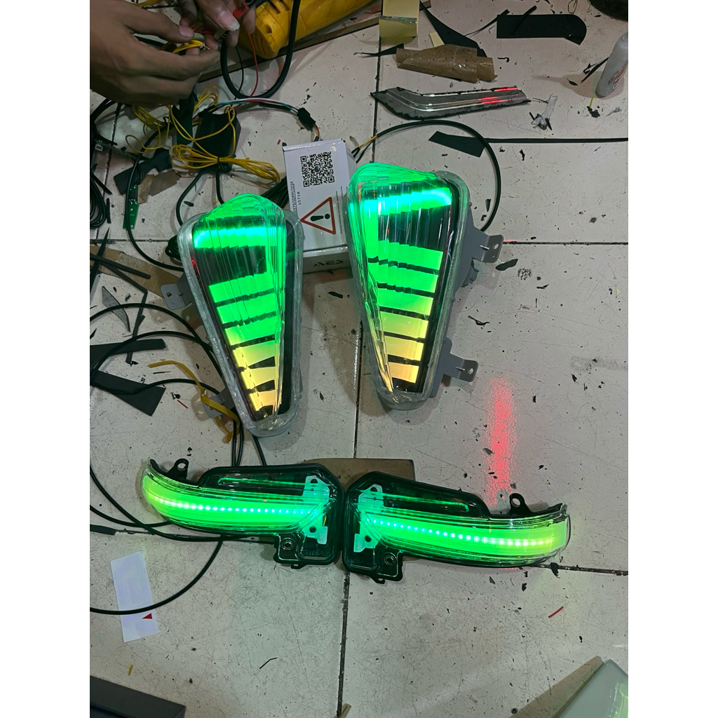 lampu sen dan sen spion innova reborn rgb custom