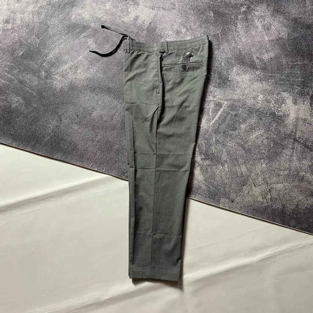Uniqlo Smart ankle pants