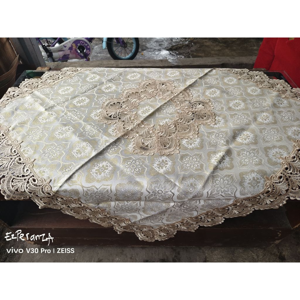 TAPLAK MEJA TAMU SEGI EMPAT SAMA SISI RENDA BORDIR CANTIK VINTAGE