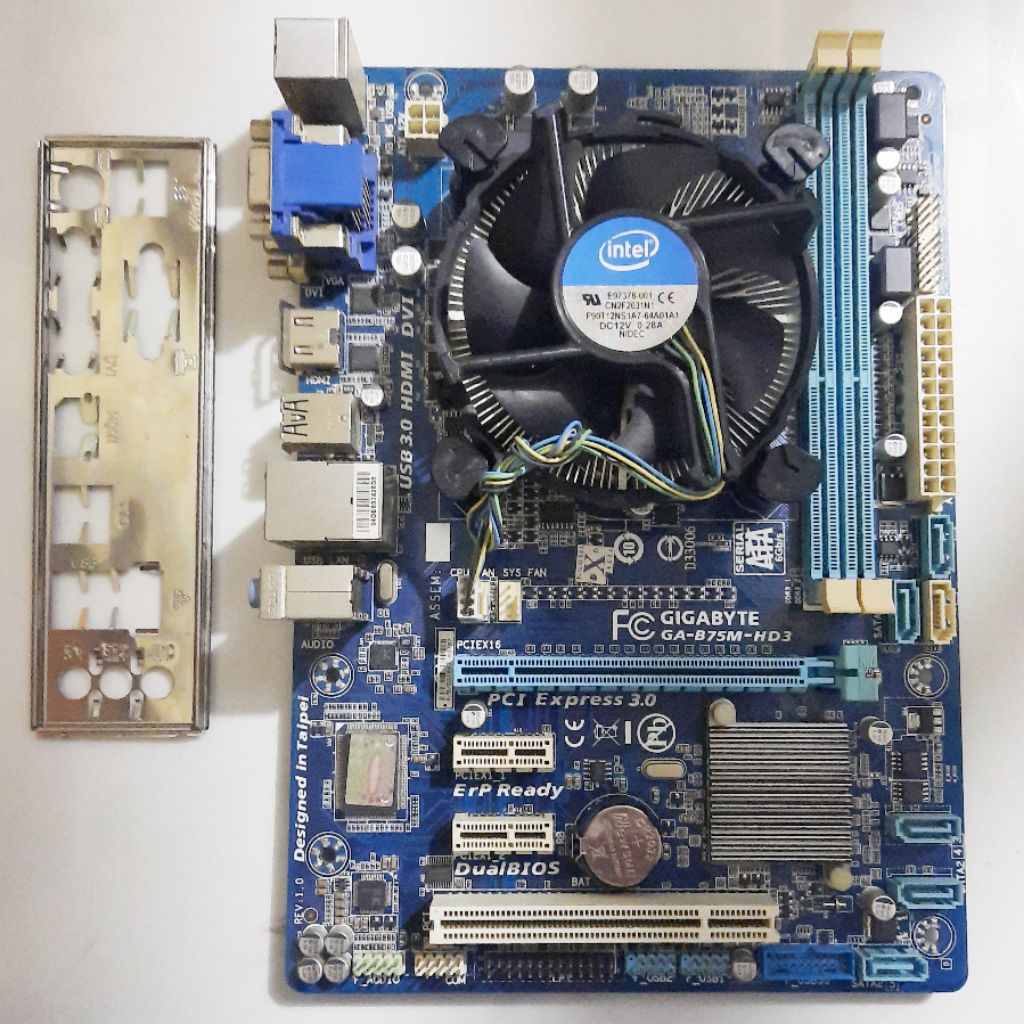 Paketan Motheboard Gigabyte B75M-HD3 + intel i7 3770 + RAM 8GB