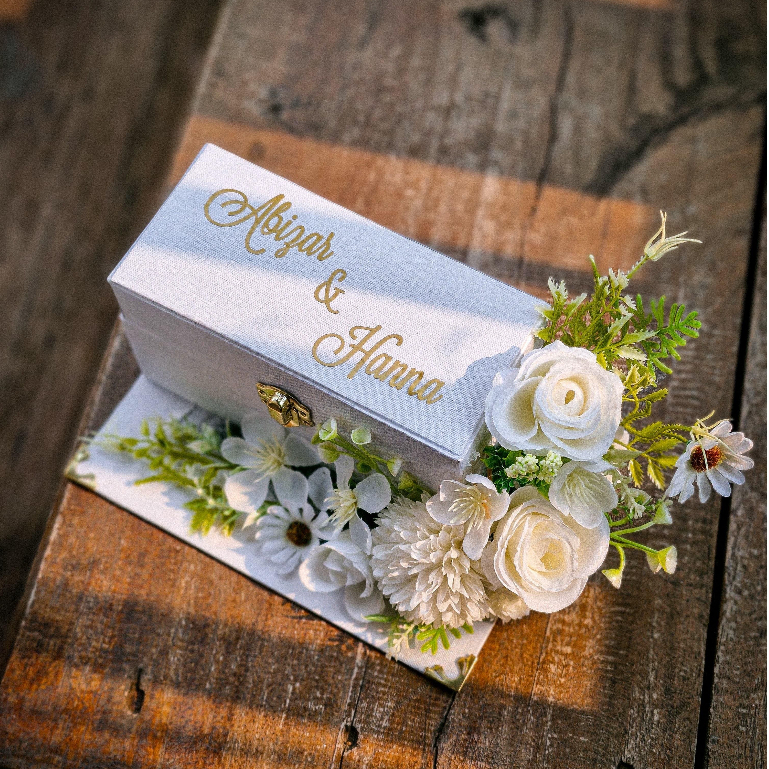 Kotak Uang Seserahan Money Box Hidden White