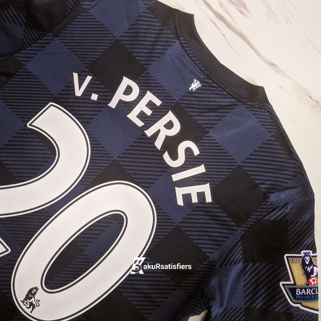[USED] Jersey Manchester United Away 2013/14 Original 532838-141 NNS Van Persie