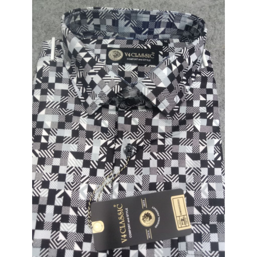 kemeja pria motif tangan pendek merk V4 classic