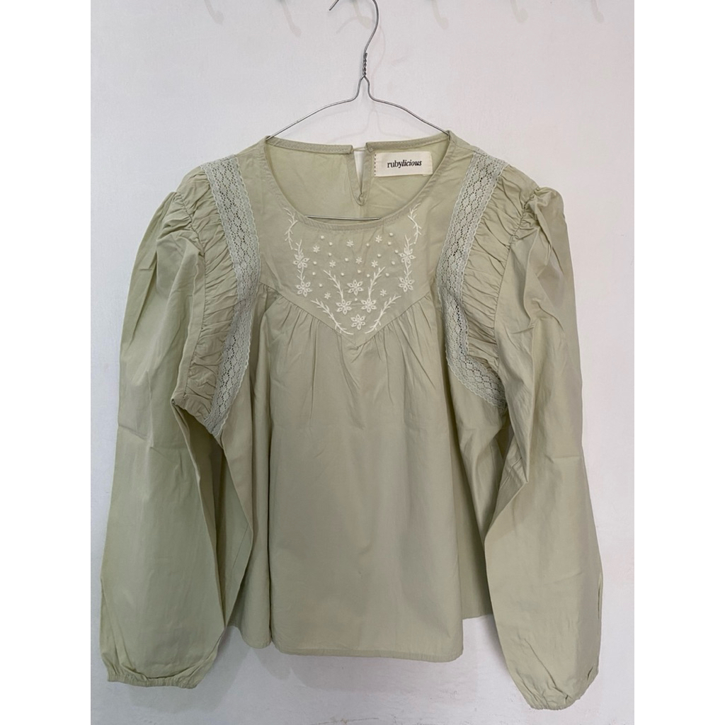 Preloved Blouse Rubylicious