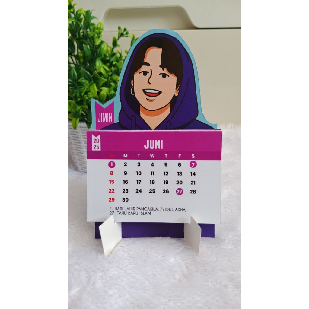 kalender duduk/ kalender meja karakter BTS (KALENDER TAHUN 2026)