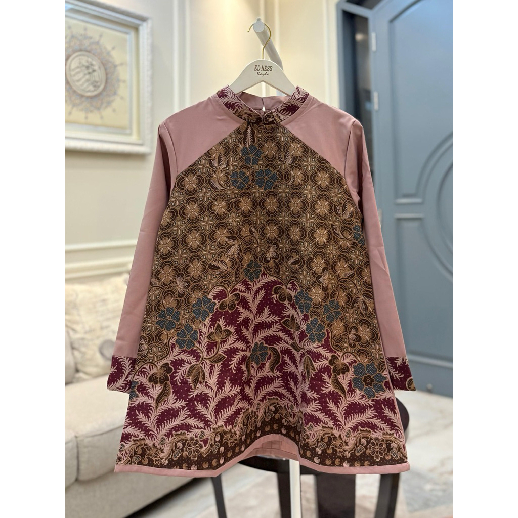 Kemeja katun ima tuyobo mix batik garutan siang malam  Batik lapis trikot Kancing depan full Krah ke