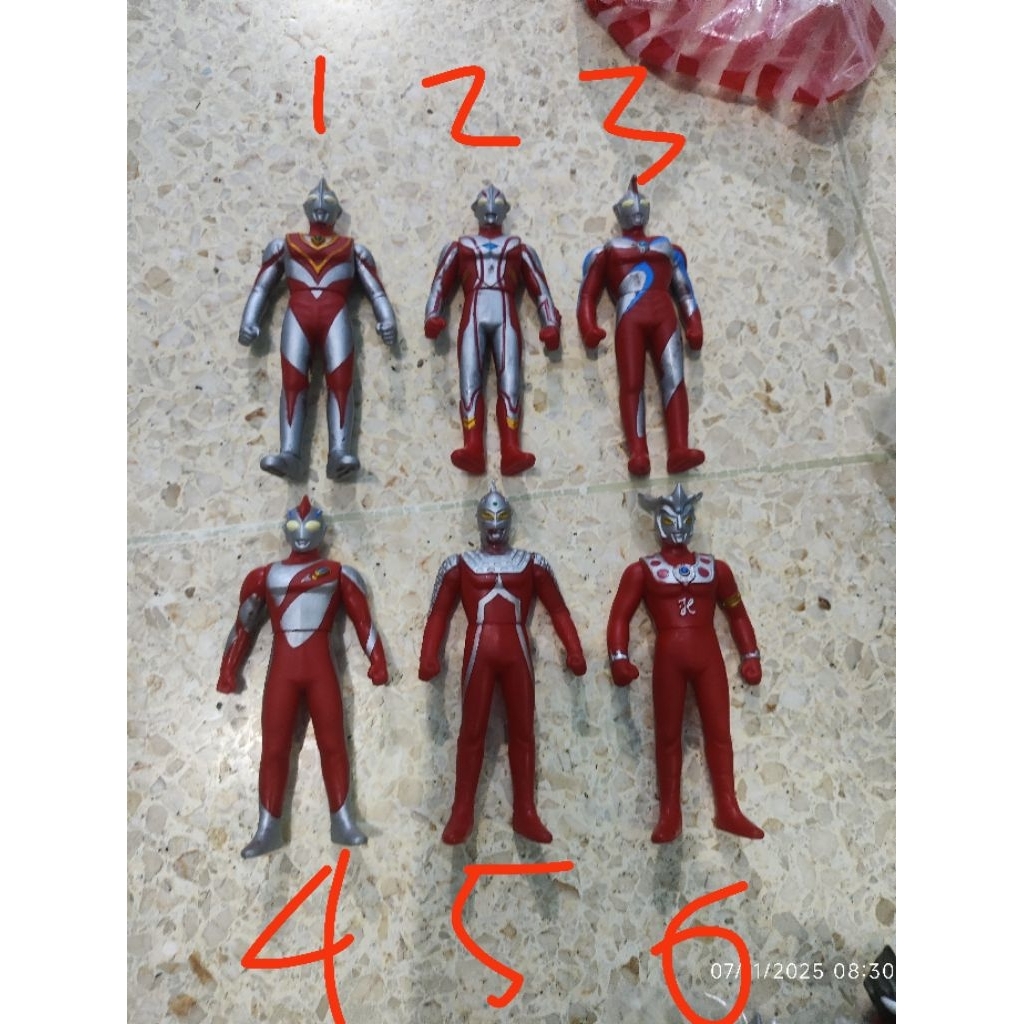 UHS Original ultraman leo mebius great dll ori sofubi