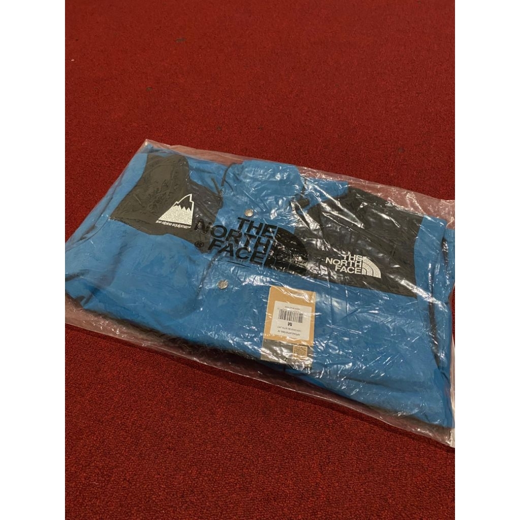 NEW BRANDED *TNF* ORIGINS MOUNTAIN JACKET DRYVENT LD 120CM ( NO COD)
