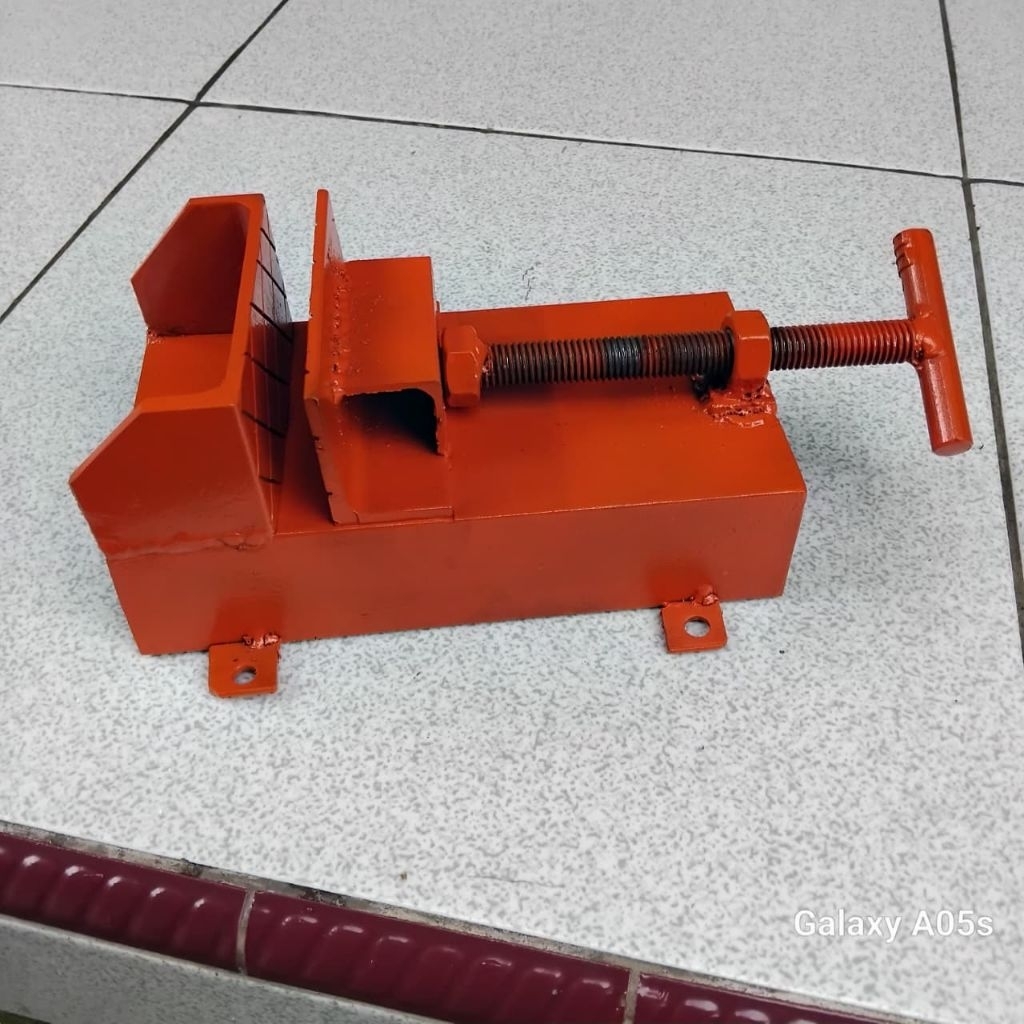 ragum/tanggem duduk/alat penjepit