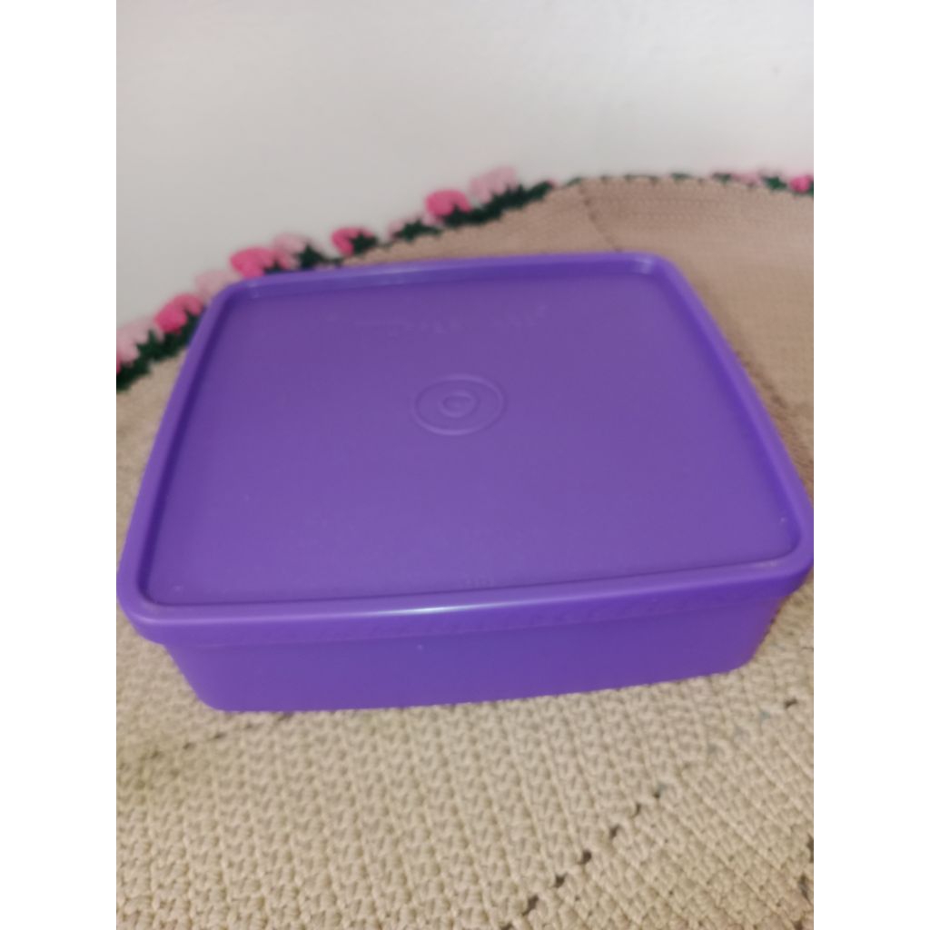 medium square away/Large square away