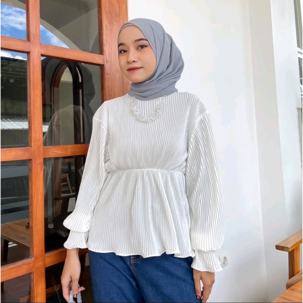 PRELOVED BLOUSE PLISKET//BLOUSE PUTIH