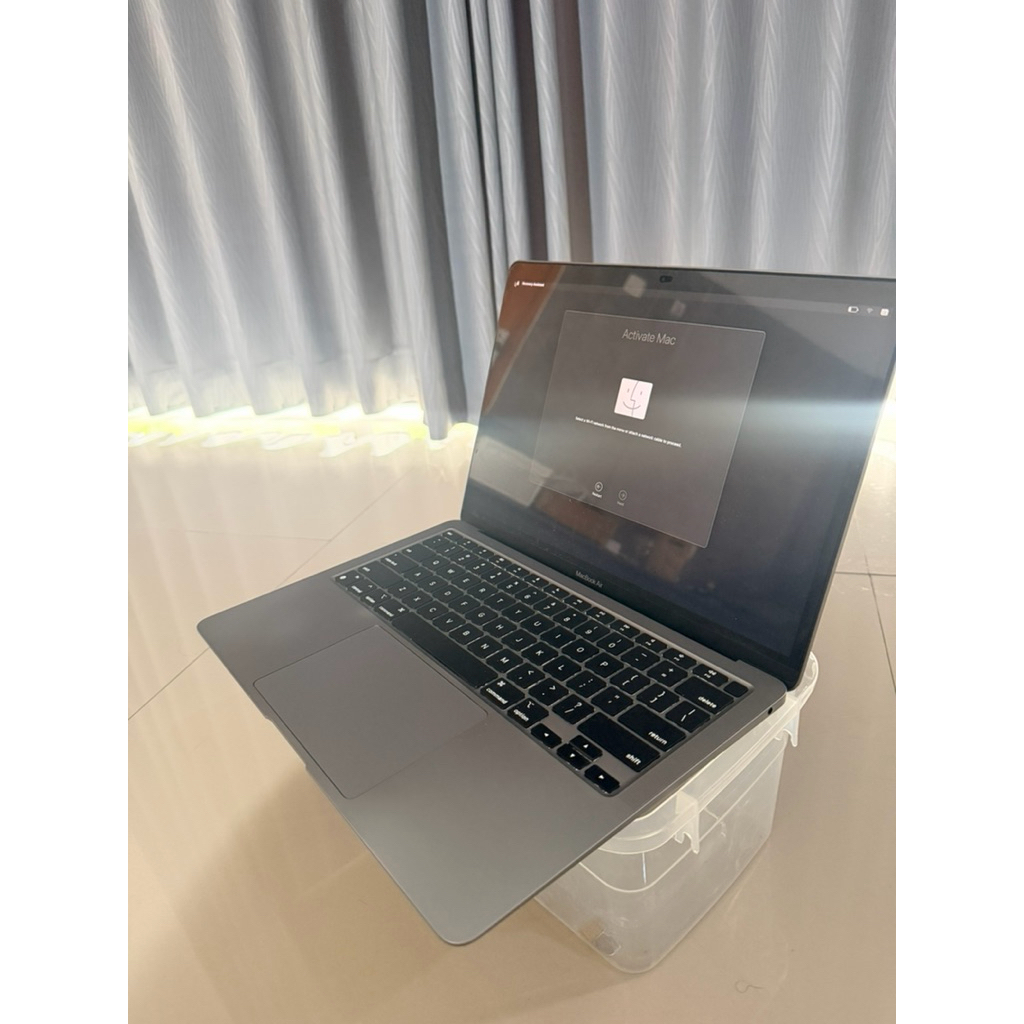 macbook air m1 2020 lock atau terkunci