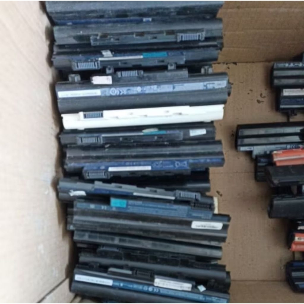 Baterai Laptop Bekas Rusak