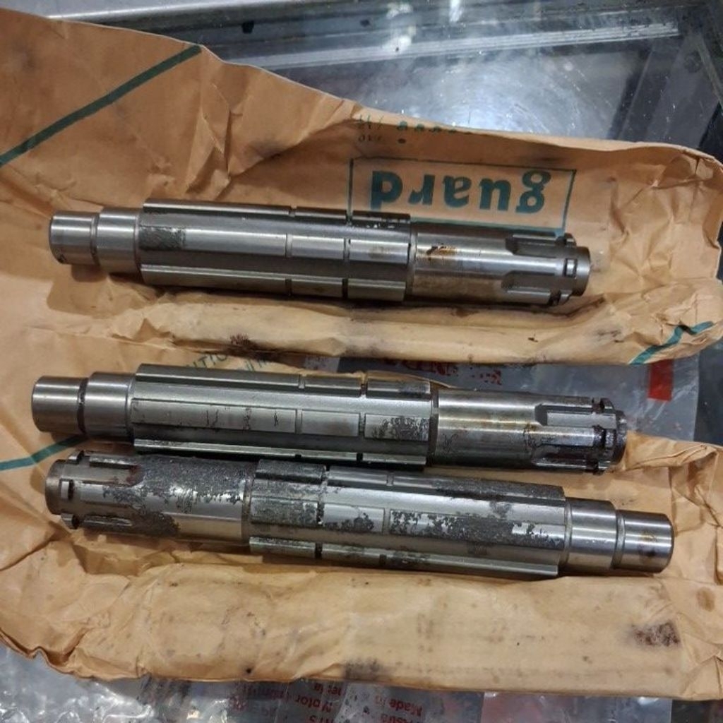 as gear depan Revo abs blade 110 Original Honda kondisi sesuai d foto ya