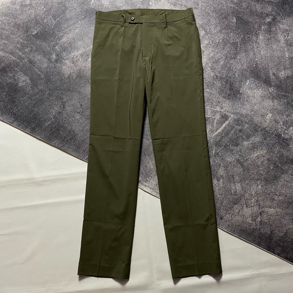 Uniqlo Kando work pants