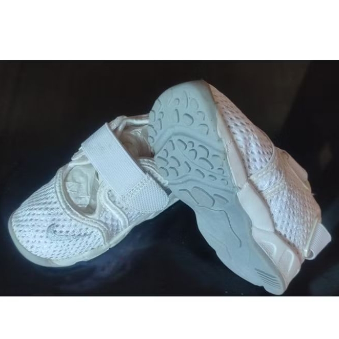 sepatu anak nike air rift