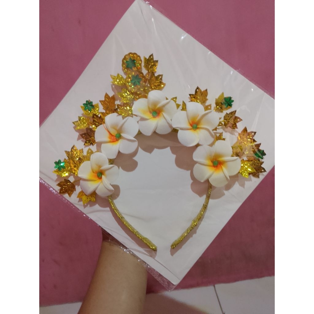 Mahkota Bando Tari Bali Bunga Kamboja Kombinasi Permata Hijau