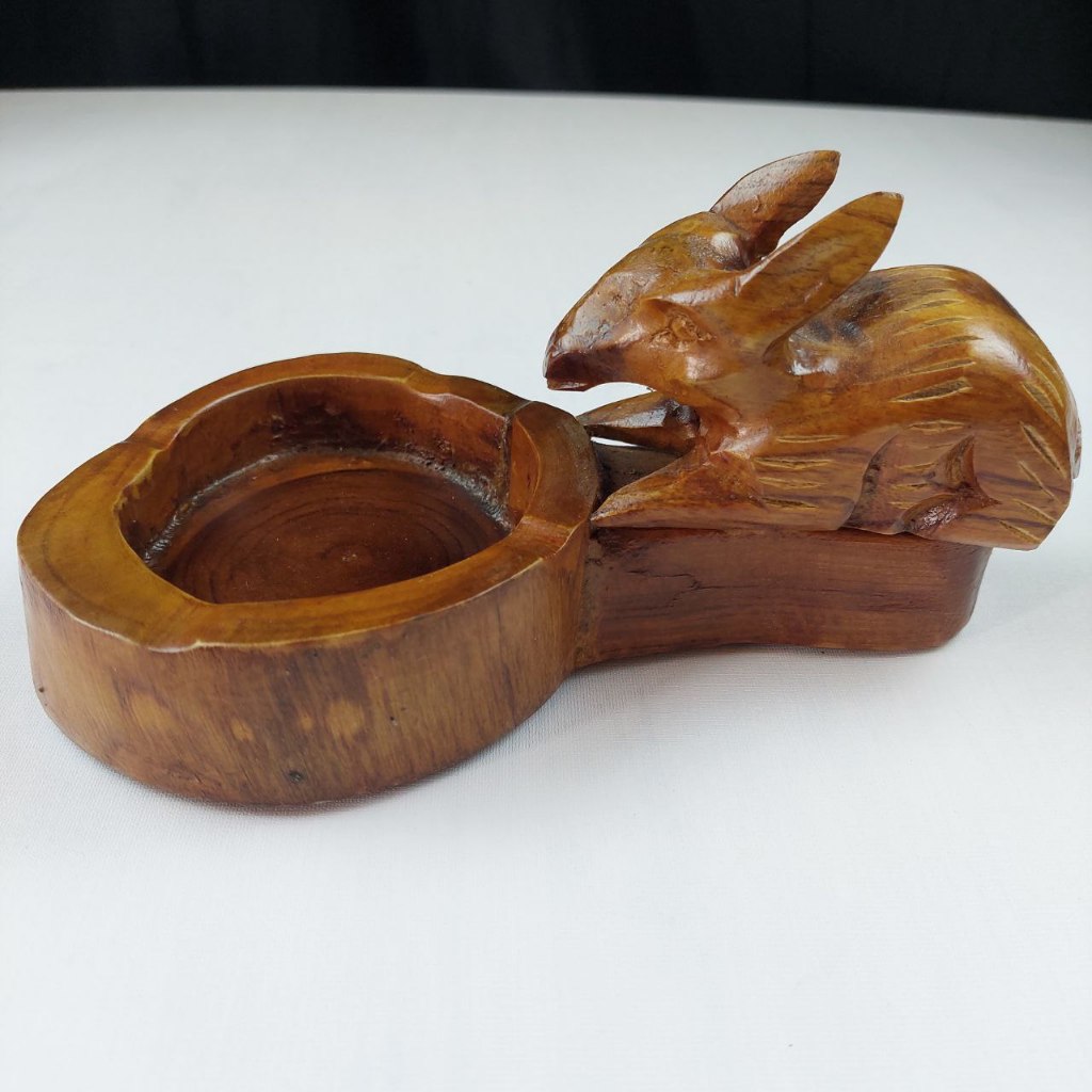 Asbak Kayu Jati Tua Antik dan Unik  Miniatur Kelinci